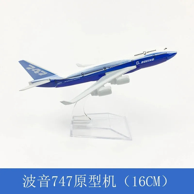 Diecast Metal Boeing Aircraft Model – 16 cm Collectible Display Piece