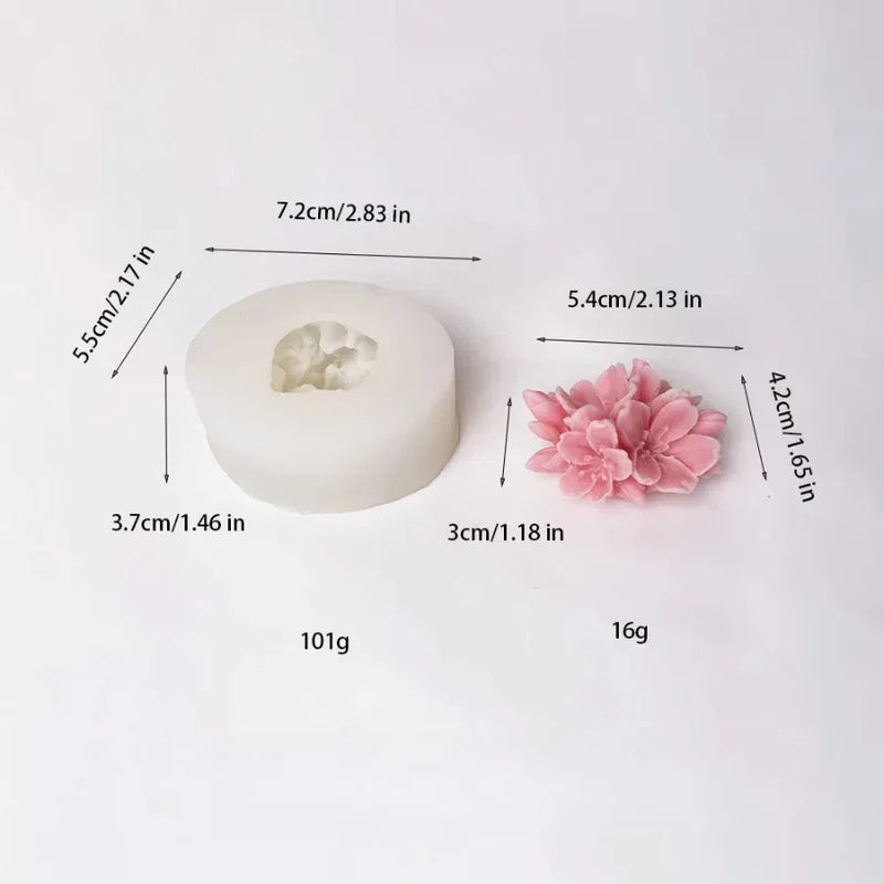 A white silicone mold with a floral design is shown next to its dimensions and weight.