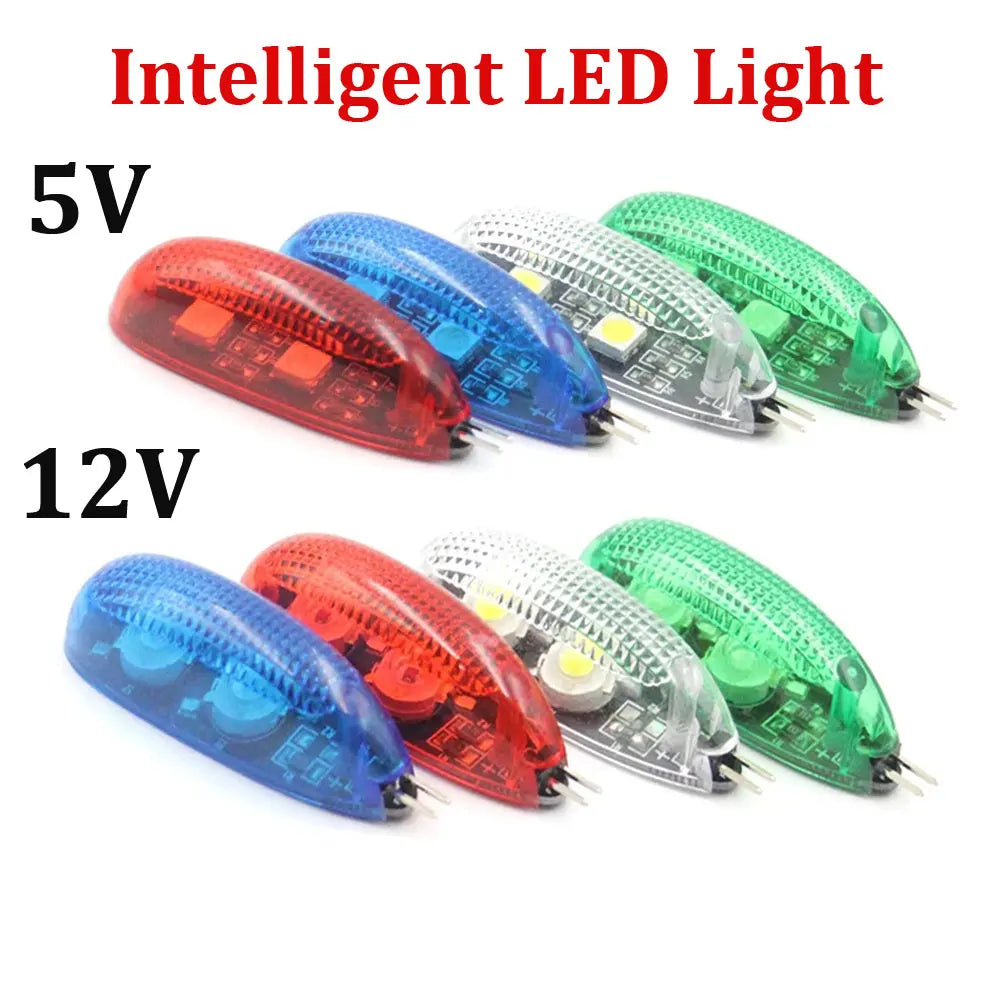 Fünf und zwölf Volt intelligente LED-Lichter in verschiedenen Farben, darunter rot, blau, grün und weiß