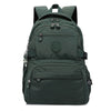 Sac à dos de voyage vert foncé et durable avec plusieurs compartiments zippés et sangles.