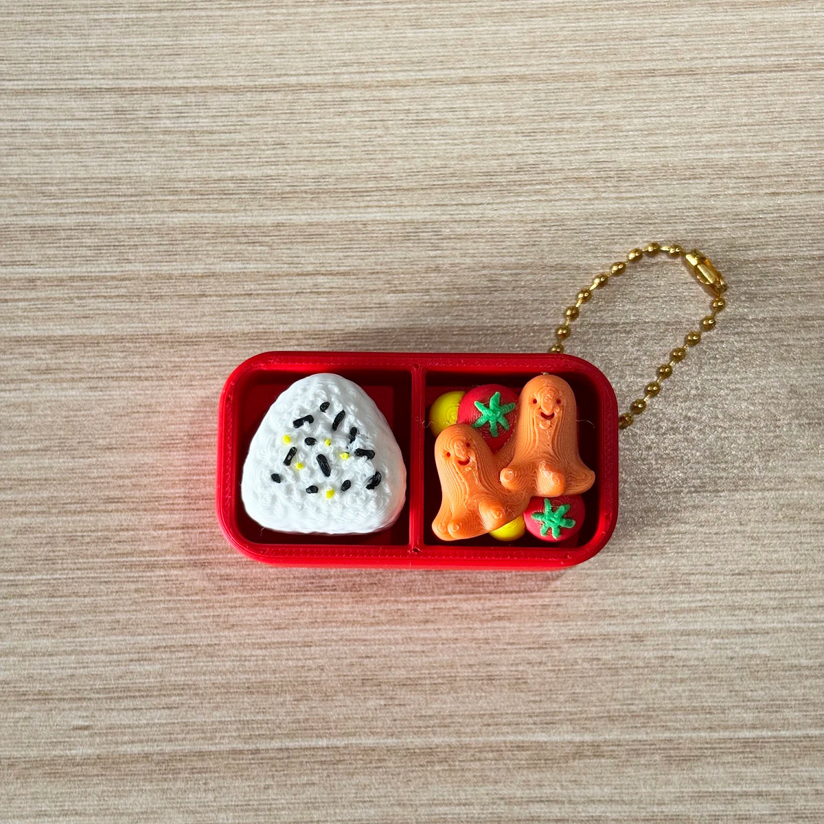 Cute Cartoon Cake Fidget Keychain – Stress Relief Clicker Toy
