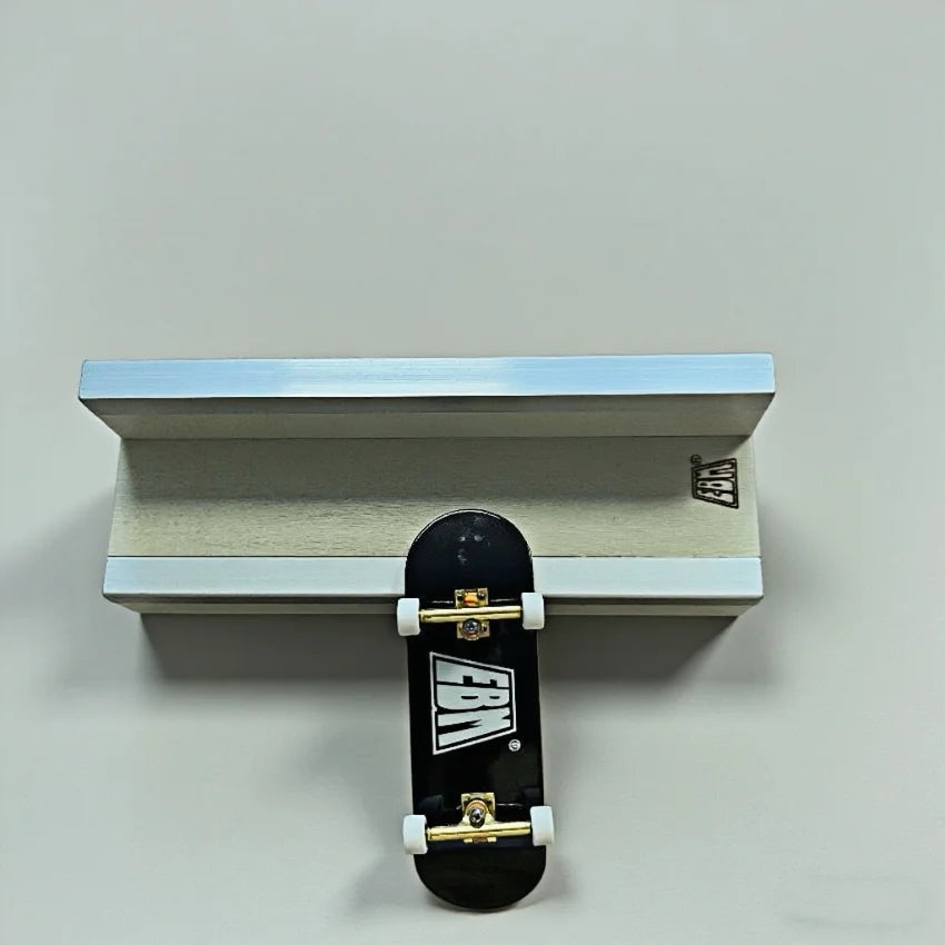 Wooden Finger Skateboard Ramp Set for Practice & Tricks