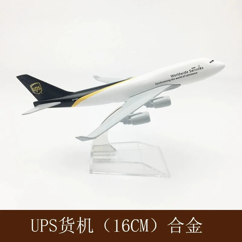Diecast Metal Boeing Aircraft Model – 16 cm Collectible Display Piece
