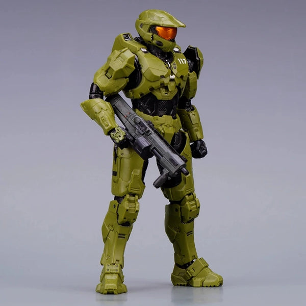 En 1/12 skala Master Chief actionfigur i olivengrøn rustning, der holder en riffel.