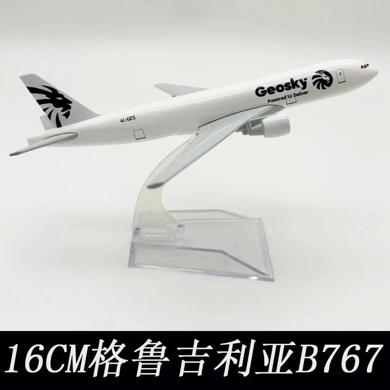 Diecast Metal Boeing Aircraft Model – 16 cm Collectible Display Piece