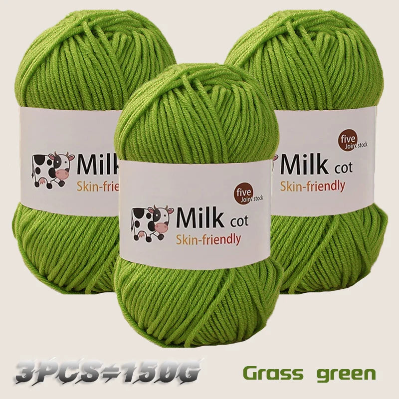 Soft Acrylic Yarn Ball – Medium Weight for Knitting & Crochet
