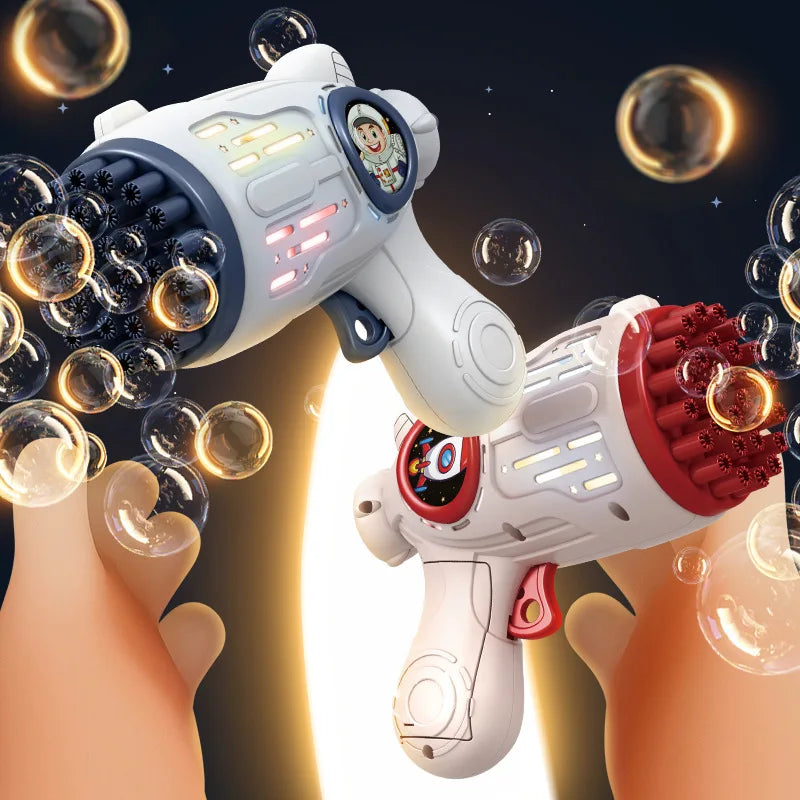 Pistolet à bulles à thème astronaute blanc projetant des bulles sur un fond sombre.