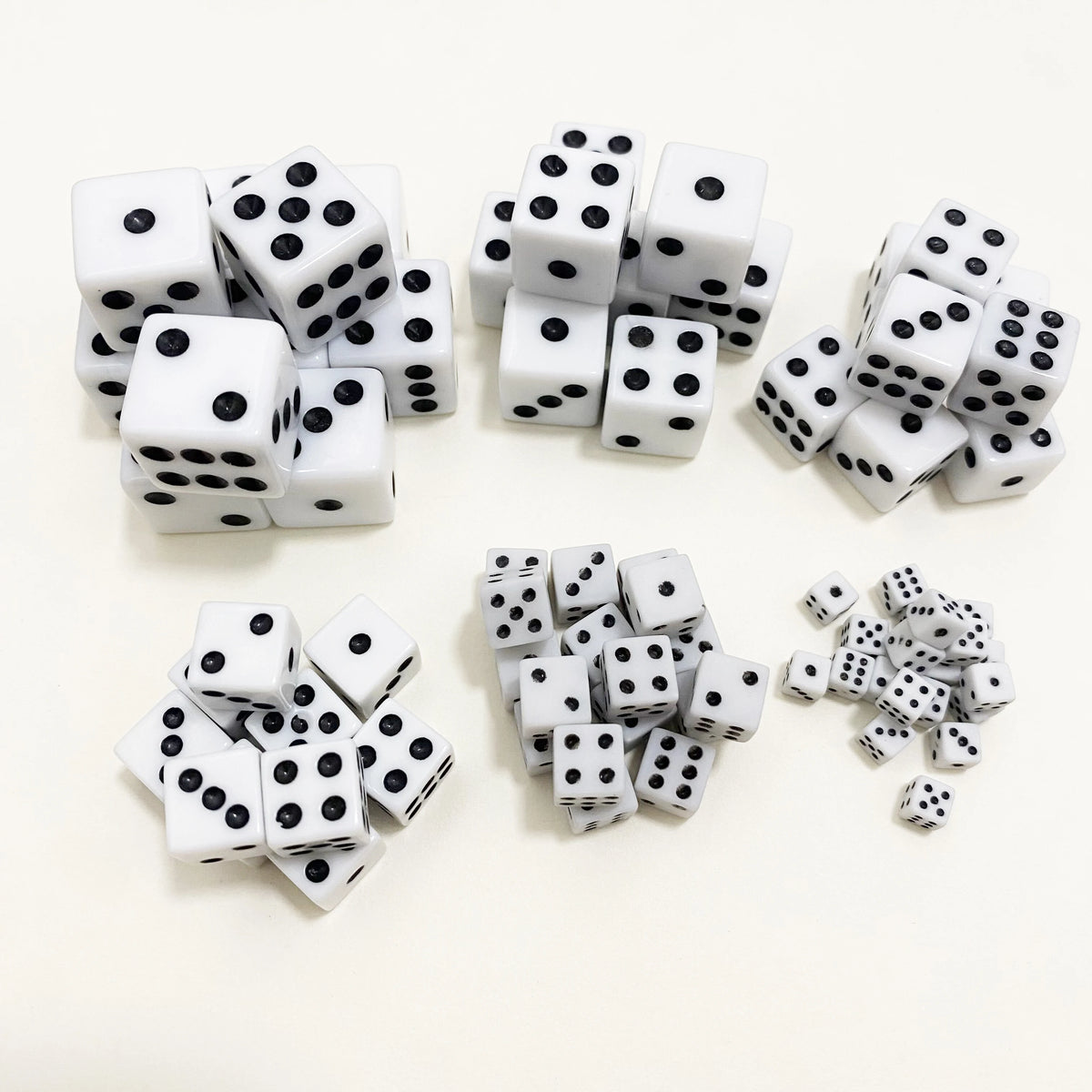 Mini D6 Dice Set with Black Pips (100 Pieces)