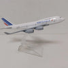 Diecast Metal Boeing Aircraft Model – 16 cm Collectible Display Piece