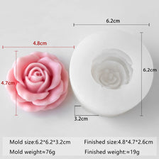 A pink multi-flower silicone mold with a finished size of 4.8x4.7x2.6 cm and a weight of about 19g.