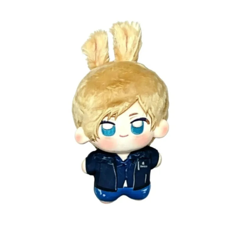 A plush doll set featuring characters Leon and Ashley from Resident Evil 9