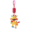 Plüschtier einer Giraffe mit farbenfrohen Akzenten und einer hängenden Handglocke.