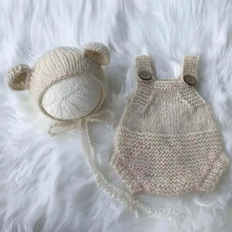 Hand-Knitted Newborn Romper and Hat Set for Photo Sessions
