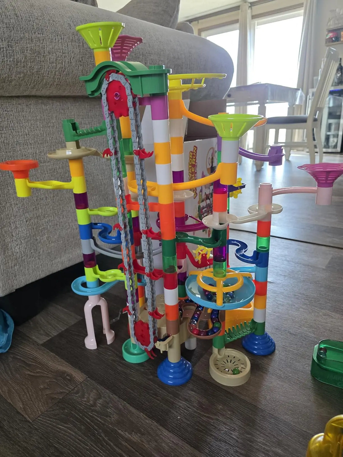 Glowing Marble Run with Motorized Elevator – 236-Piece STEM Building Set for Kids