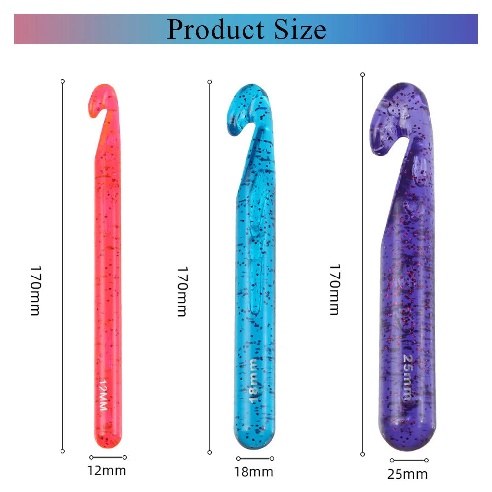 Three sizes of transparent crystal crochet hooks shown vertically, measuring 12mm, 18mm, and 25mm.