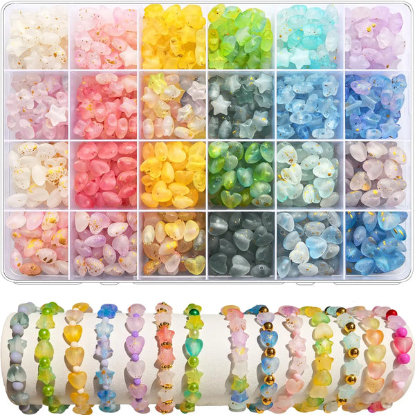 Collection de perles acryliques dorées en feuille, colorées et givrées, pour fabrication de bijoux DIY.