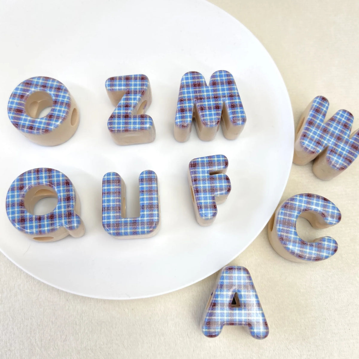 Acrylic Alphabet Beads for DIY Phone Chains and Keychains