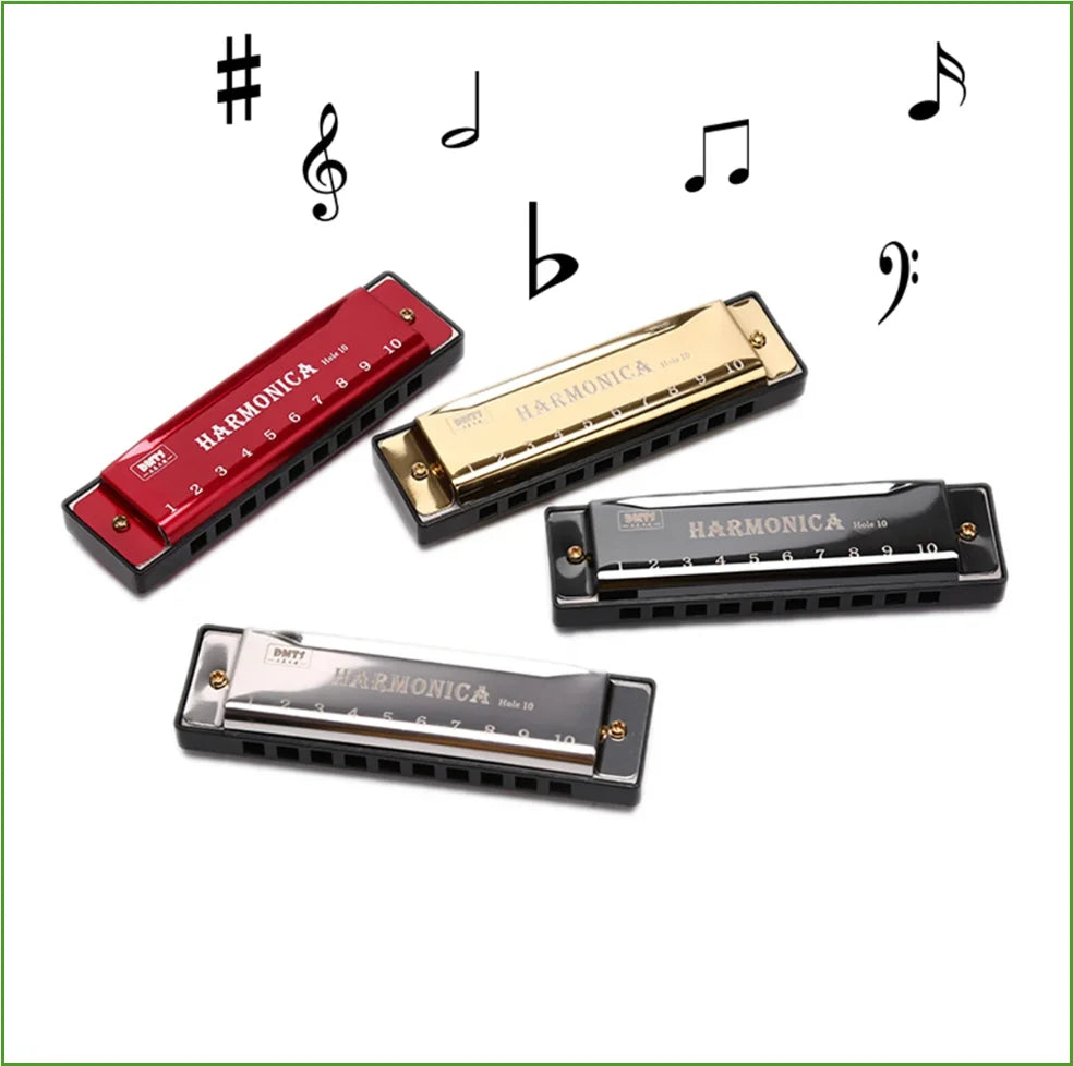 Trois modèles de harmonica diatonique sont présentés sur un fond noir avec des notes musicales flottantes.