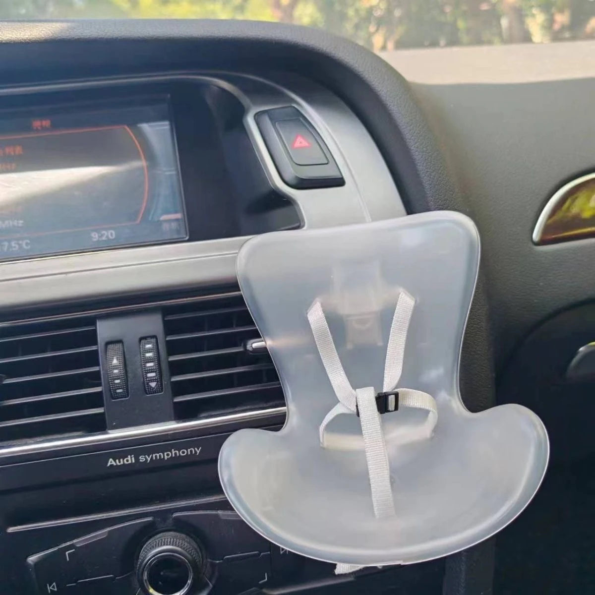 Cute Doll Car Seat & Air Vent Aromatherapy Holder