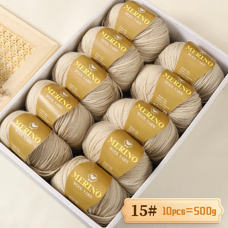 A box filled with 10 balls of Merino wool yarn, labeled as 15#, totaling 500g.