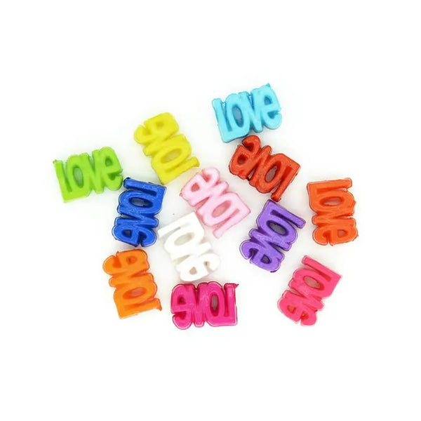 Billes acryliques en forme de cœur, colorées : jaune, bleu, orange et rose.