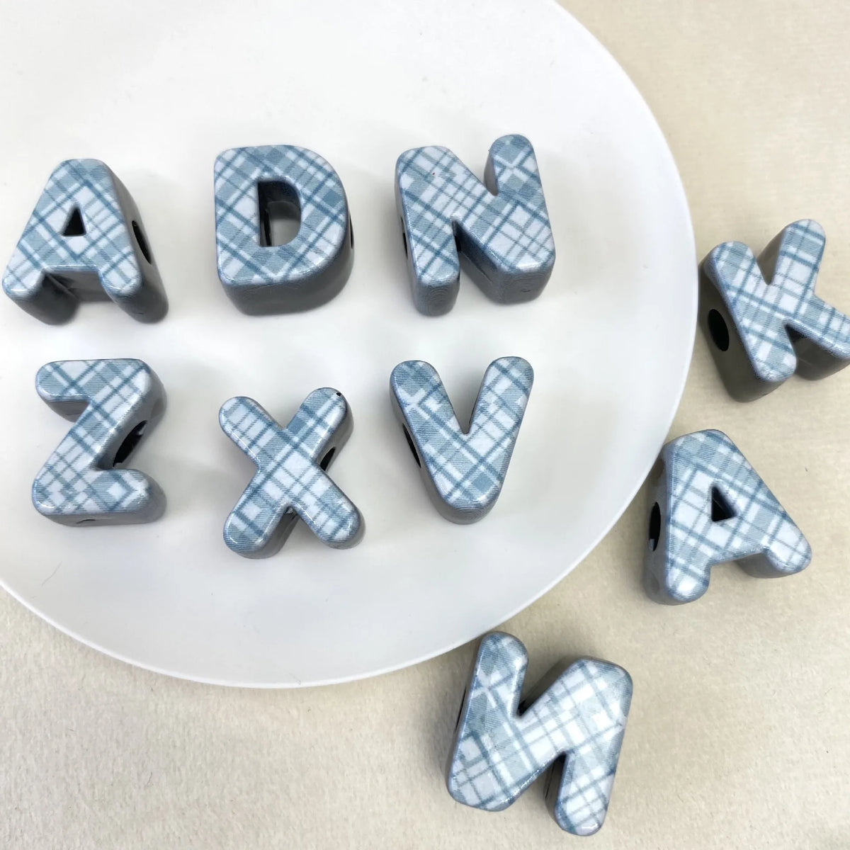 Acrylic Alphabet Beads for DIY Phone Chains and Keychains