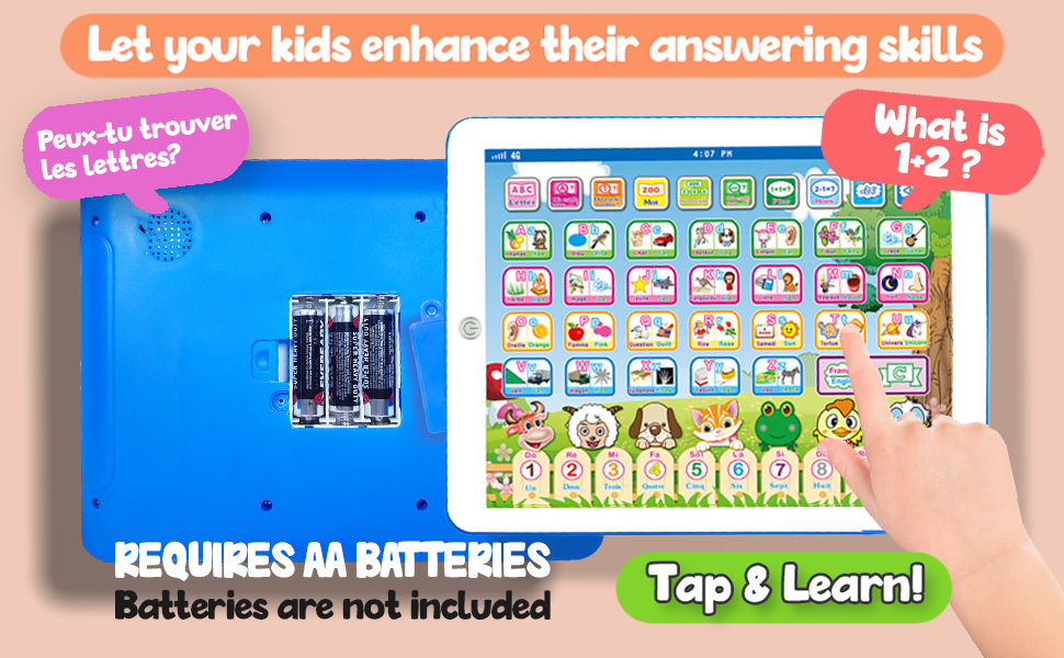 La main d'un enfant tape une tablette d'apprentissage bilingue affichant une question sur 1+2 et diverses images de lettres e