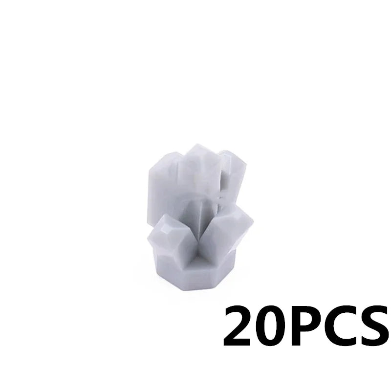 A pile of white building blocks shaped like treasure chest pieces, labeled as 20 pieces.