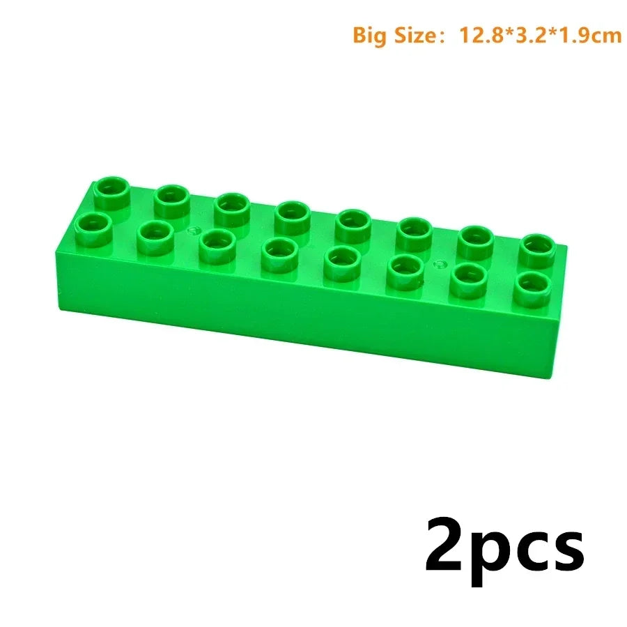 Plateau de construction en plastique vert avec 12 pièces à emboîter, vendu en paire.