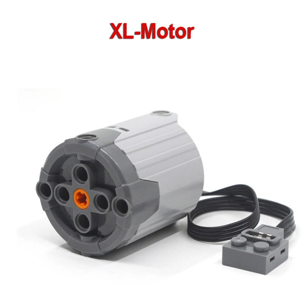 Ein grauer XL-Elektromotor mit Stecker und angeschlossenen Kabeln.