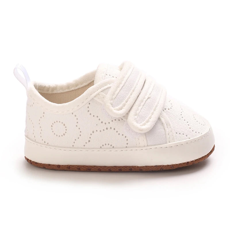 Classic white baby first walkers with soft sole and white laces