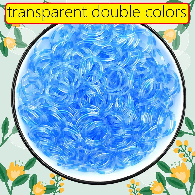 Nahaufnahme von blauen transparenten Doppelfarben für Handwerk oder Textil.