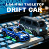 Un modèle de voiture bleue en