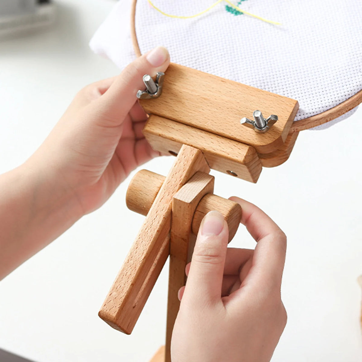 Adjustable Wooden Embroidery Stand with 360° Rotation
