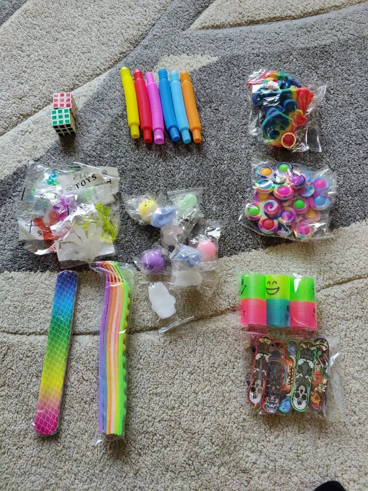 60-Pack Sensory Fidget Toys Set for Kids and Adults – Stress Relief Party Favors