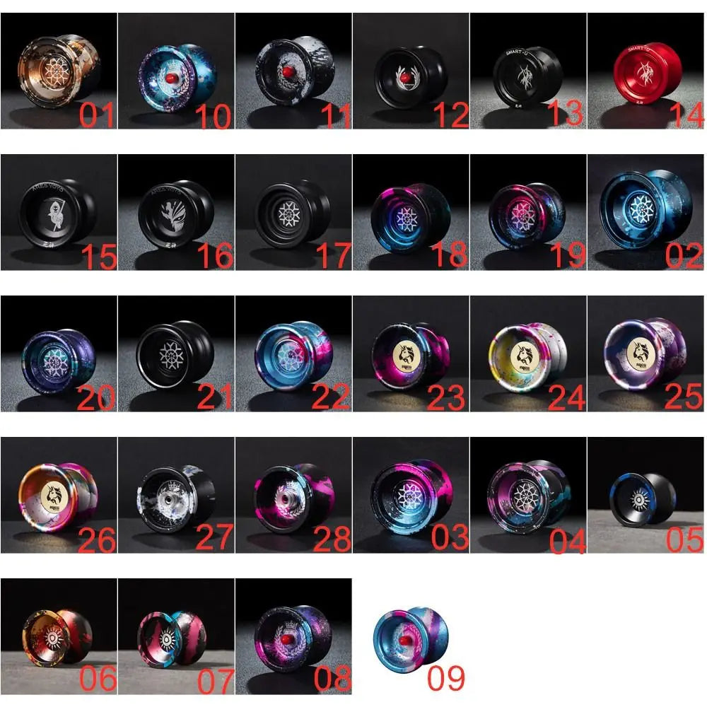Série de dix-neuf images montrant divers angles et couleurs d'un yo-yo en aluminium haute performance avec dix billes.